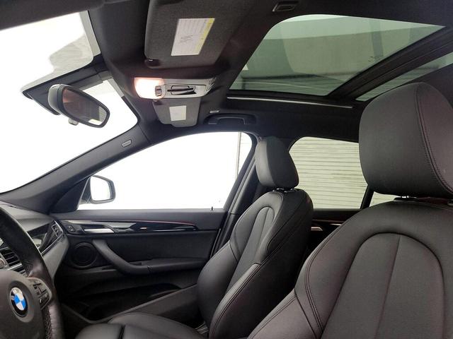 Photo of 2017 White BMW X1