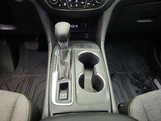 Photo of 2022 Black Chevrolet Equinox