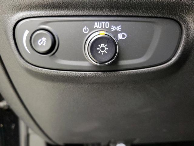 Photo of 2022 Black Chevrolet Equinox