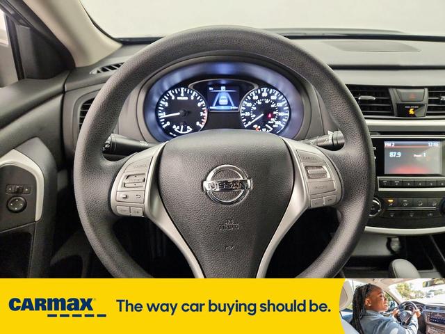 Photo of 2018 Black Nissan Altima