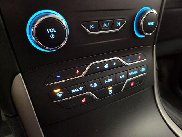 Photo of 2020 Black Ford Edge