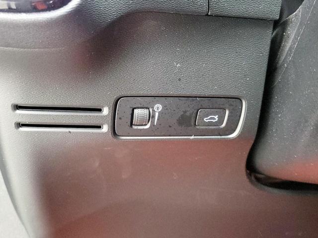 Photo of 2021 Black Volvo XC40
