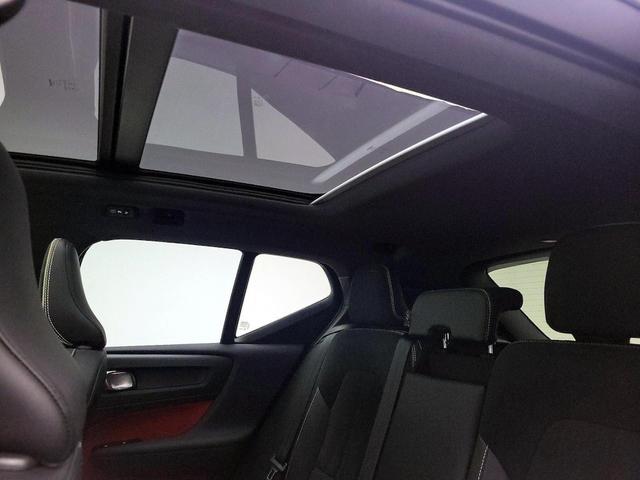 Photo of 2021 Black Volvo XC40