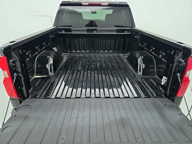 Photo of 2023 Black Chevrolet Silverado 1500