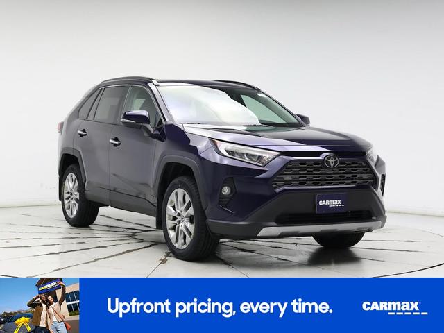 Photo of 2019 Blue Toyota RAV4