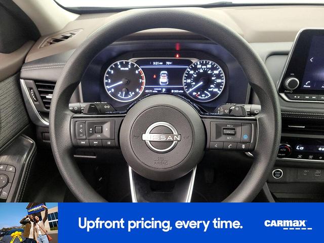 Photo of 2023 Black Nissan Rogue