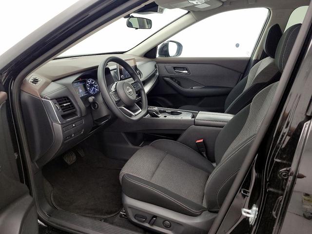 Photo of 2023 Black Nissan Rogue