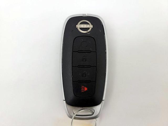 Photo of 2023 Black Nissan Rogue