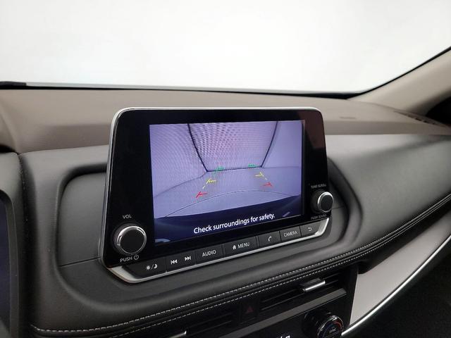 Photo of 2023 Black Nissan Rogue