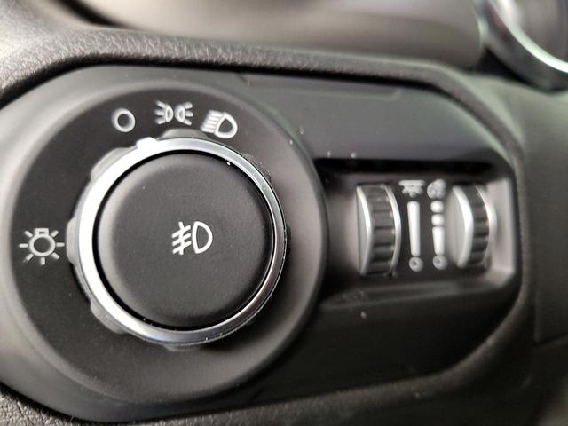 Photo of 2021 Blue Jeep Wrangler