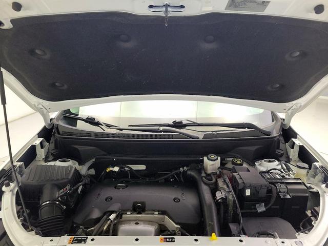 Photo of 2020 White Chevrolet Equinox