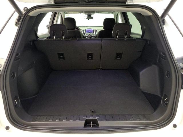 Photo of 2020 White Chevrolet Equinox