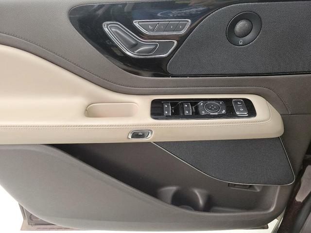 Photo of 2020 Burgundy Lincoln Aviator