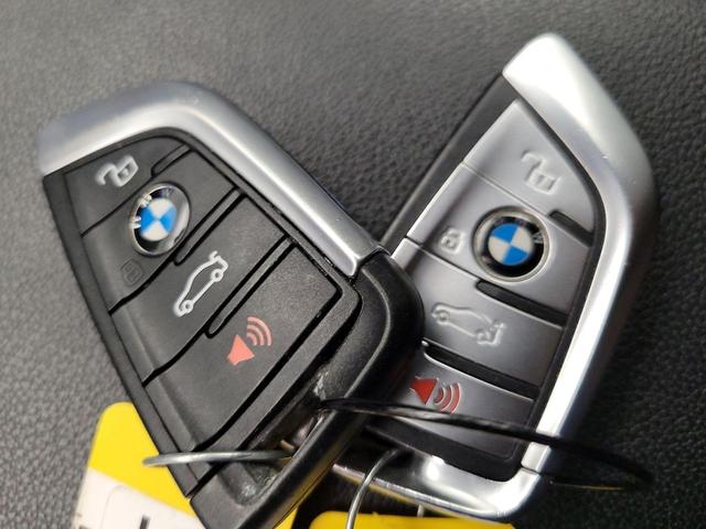 Photo of 2021 Blue BMW X4