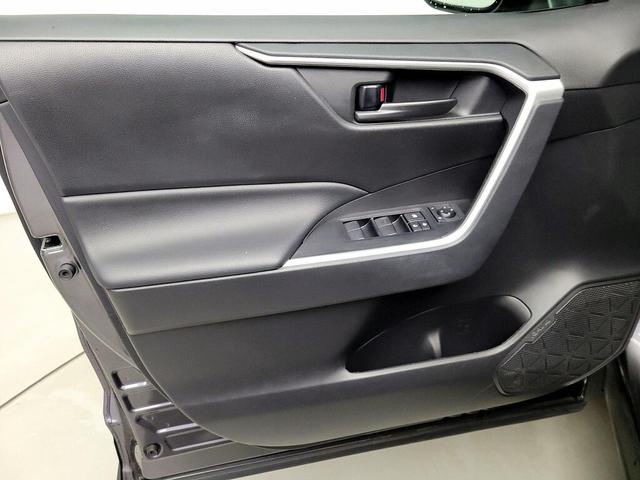 Photo of 2021 Gray Toyota RAV4