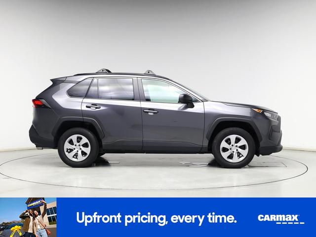 Photo of 2021 Gray Toyota RAV4