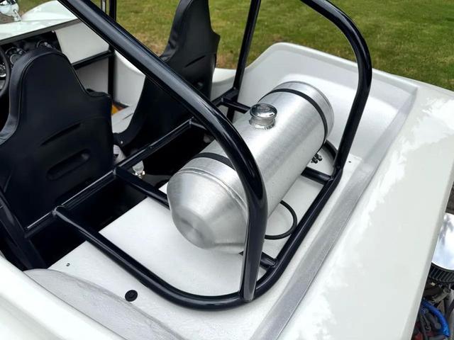 Photo of 1965 White Volkswagen Beetle (Pre-1980)