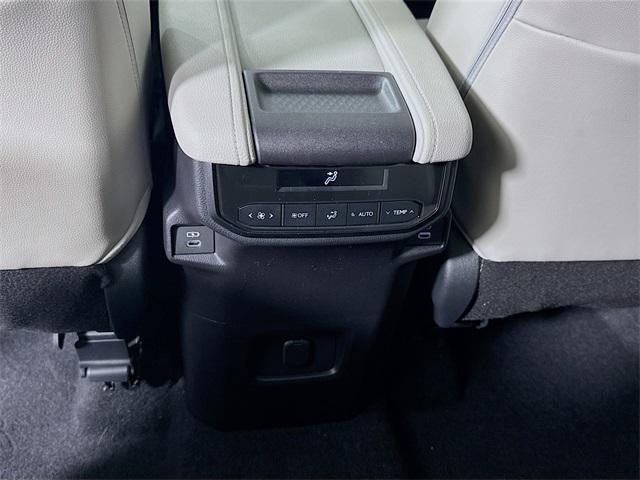 Photo of 2025 Blueprint Toyota Grand Highlander