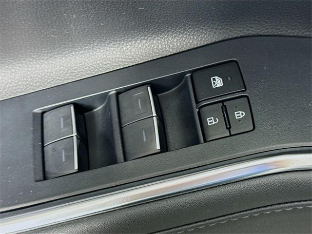 Photo of 2023 Pear Toyota Highlander