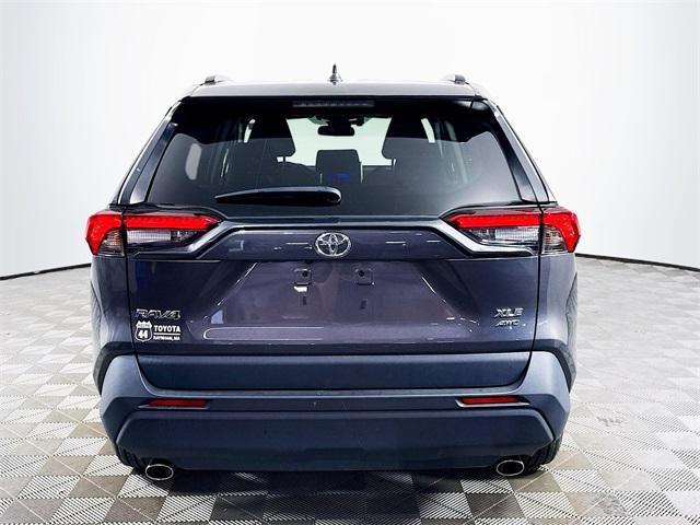 Photo of 2024 Magnetic Gray Metallic Toyota RAV4