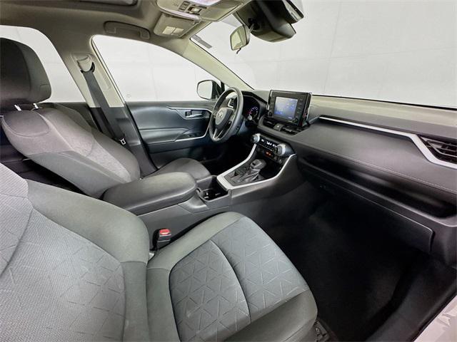 Photo of 2022 White Toyota RAV4