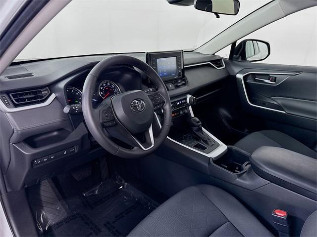 Photo of 2022 White Toyota RAV4
