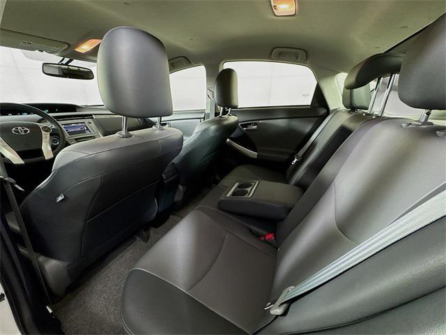 Photo of 2015 White Toyota Prius Plug-in