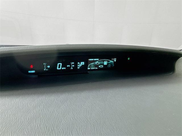 Photo of 2015 White Toyota Prius Plug-in