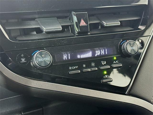 Photo of 2023 Midnight Black Metallic Toyota Camry