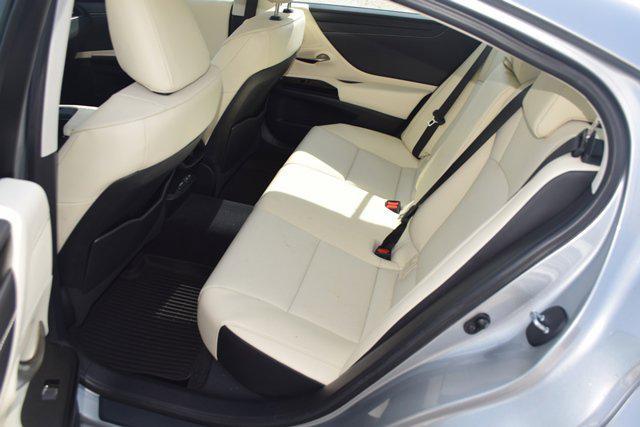 Photo of 2022 Iridium Lexus ES 250