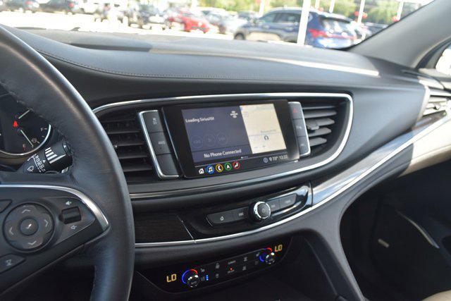 Photo of 2021 White Frost Tricoat Buick Enclave