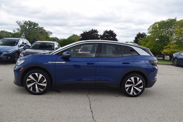 Photo of 2021 Dusk Blue Metallic/Black Roof Volkswagen ID.4