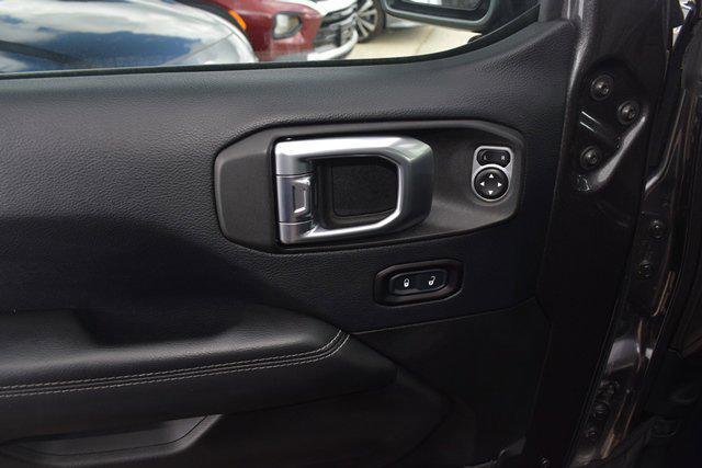 Photo of 2018 Granite Crystal Metallic Clearcoat Jeep Wrangler Unlimited