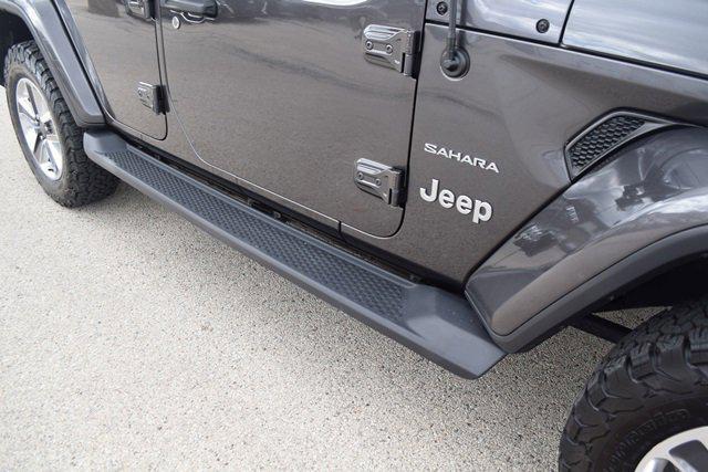 Photo of 2018 Granite Crystal Metallic Clearcoat Jeep Wrangler Unlimited
