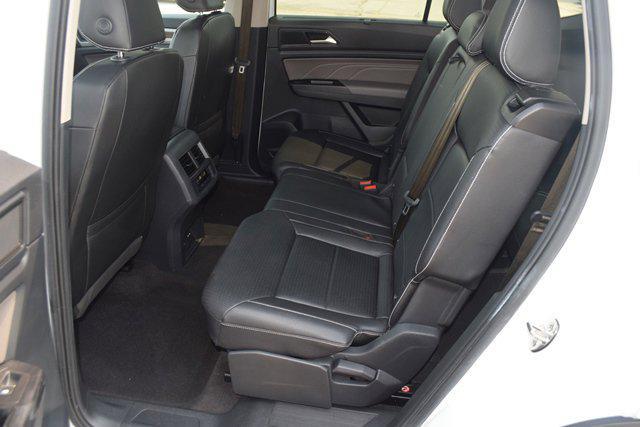 Photo of 2021 Pure White Volkswagen Atlas