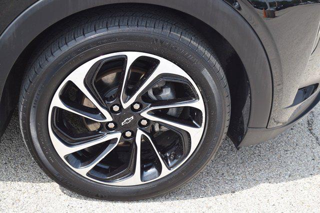 Photo of 2022 Mosaic Black Metallic Chevrolet Bolt EUV