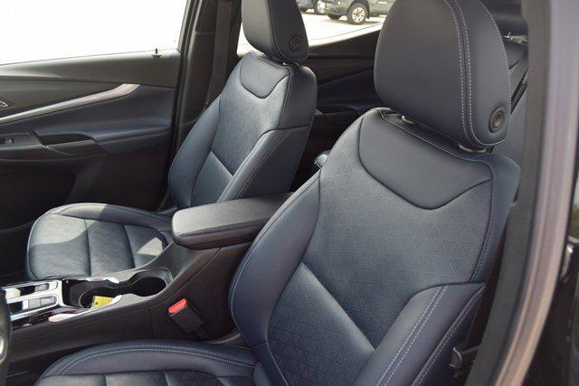 Photo of 2022 Mosaic Black Metallic Chevrolet Bolt EUV
