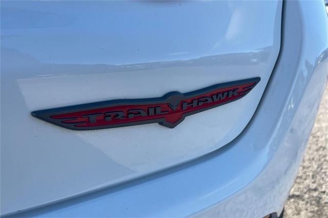 Photo of 2022 Bright White Clearcoat Jeep Compass