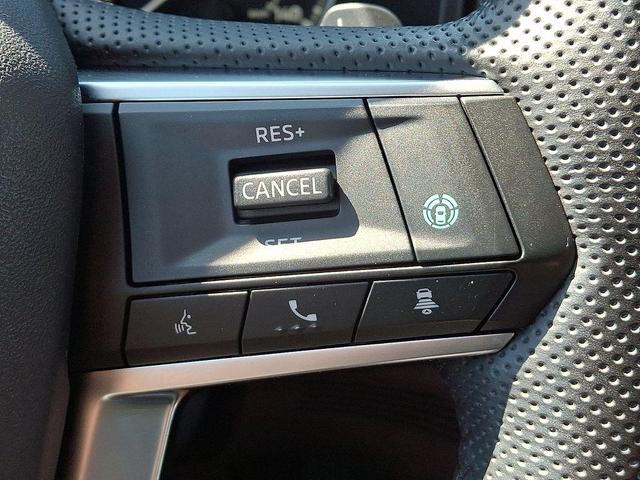 Photo of 2022 Mercury Gray Metallic Mitsubishi Outlander