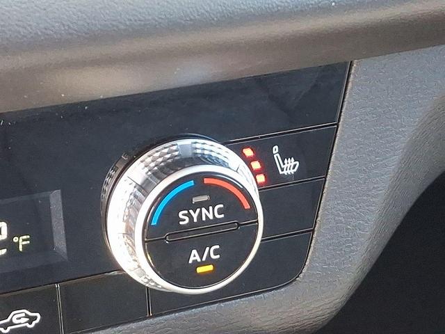 Photo of 2022 Mercury Gray Metallic Mitsubishi Outlander