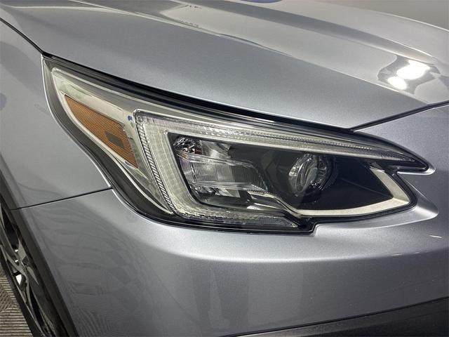 Photo of 2022 Ice Silver Metallic Subaru Outback