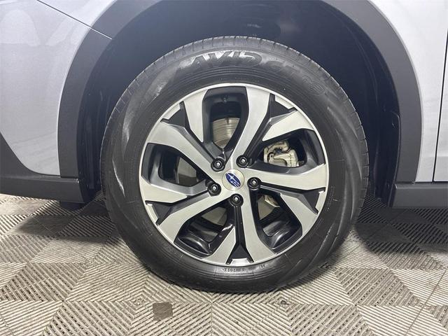 Photo of 2022 Ice Silver Metallic Subaru Outback