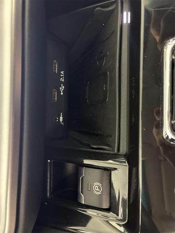Photo of 2022 Ice Silver Metallic Subaru Outback