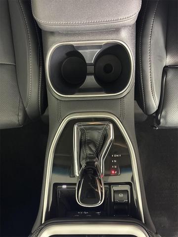 Photo of 2022 Ice Silver Metallic Subaru Outback
