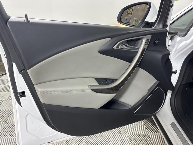 Photo of 2015 Summit White Buick Verano