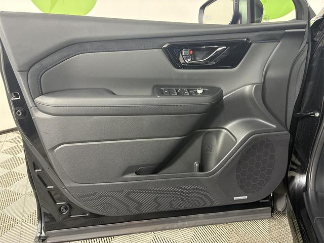 Photo of 2025 Crystal Black Silica Subaru Forester