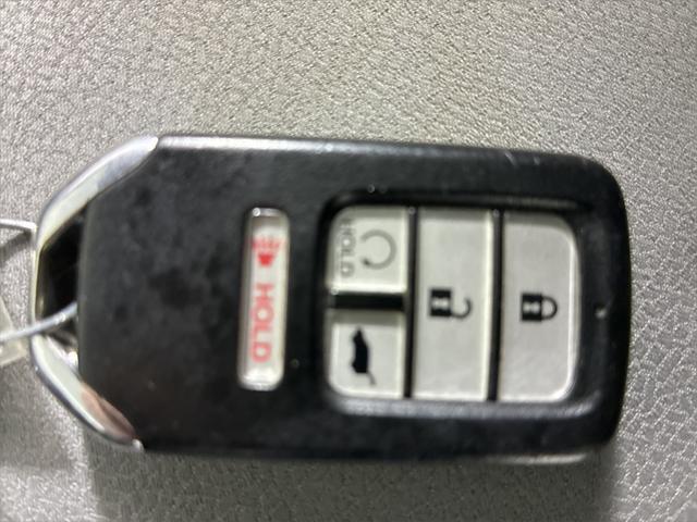 Photo of 2019 Gray Honda CR-V