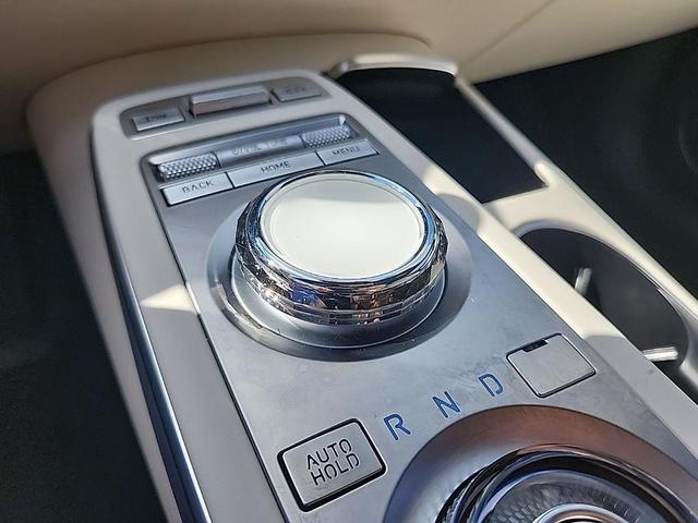 Photo of 2024 Uyuni White Genesis Electrified GV70