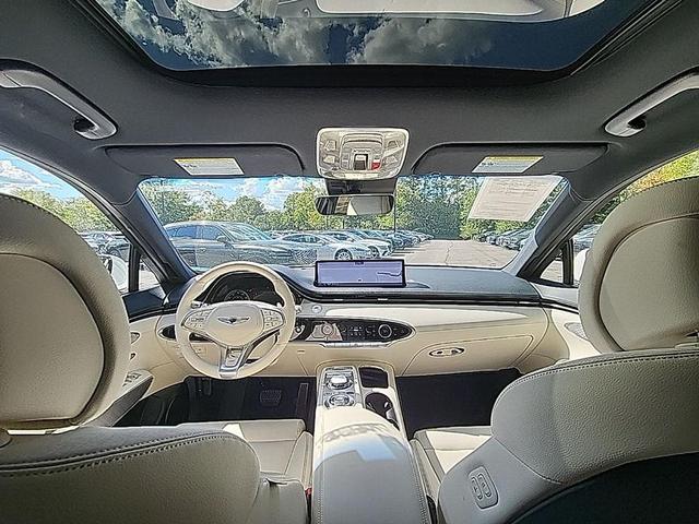 Photo of 2024 Uyuni White Genesis Electrified GV70