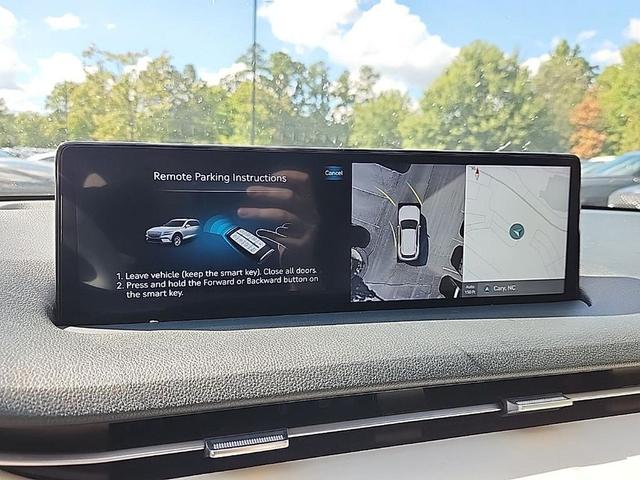 Photo of 2024 Uyuni White Genesis Electrified GV70